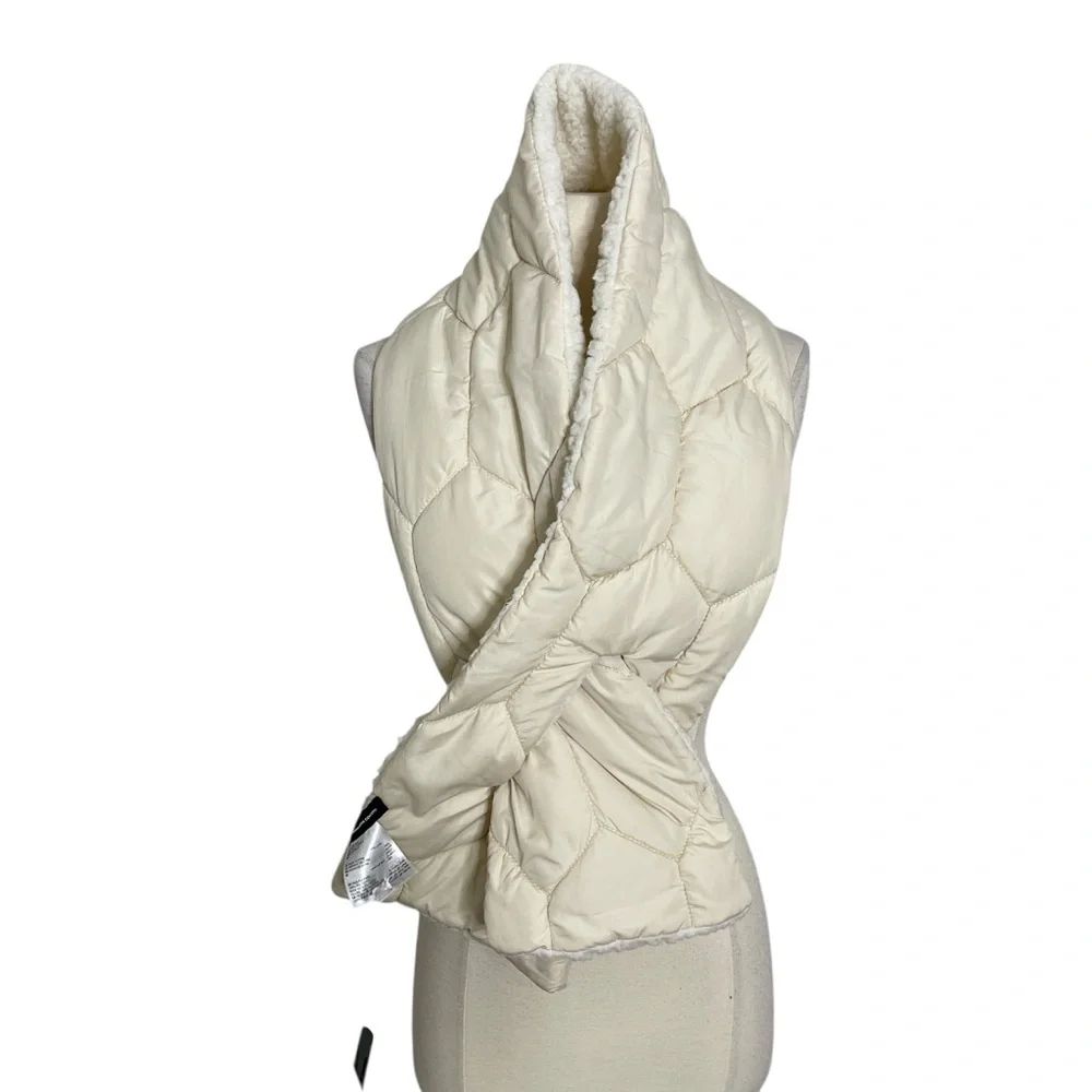 NEW INC International Concepts Quilted Teddy Faux-Fur Puffer Muffler Scarf White